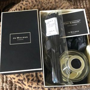 Jo Malone scent surround